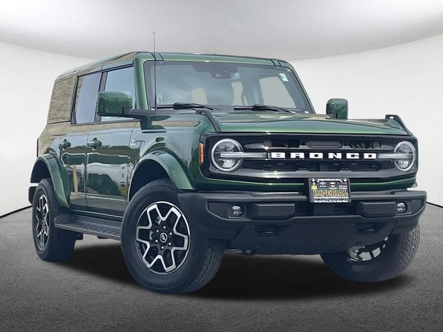 Certified 2025 Ford Bronco Outer Banks AWD/4WD image 2
