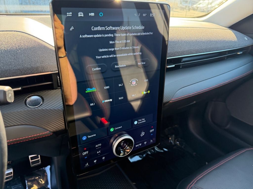 Certified 2025 Ford Mustang Mach-E Premium w/ Sport Appearance Package AWD/4WD image 18