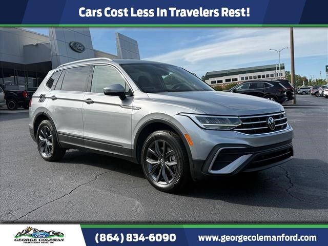 Used 2023 Volkswagen Tiguan SE FWD image 1