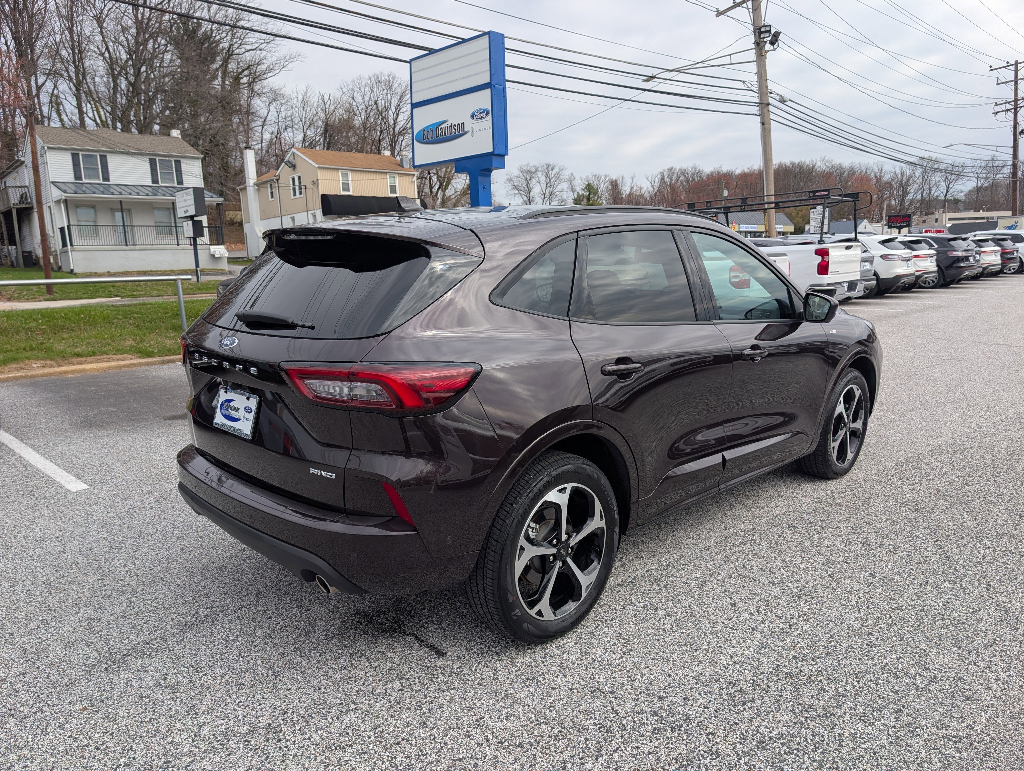 Certified 2023 Ford Escape ST-Line Elite w/ Premium Technology Package image 4