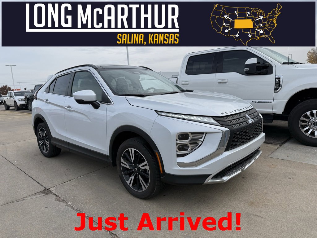 Used 2023 Mitsubishi Eclipse Cross SE image 1