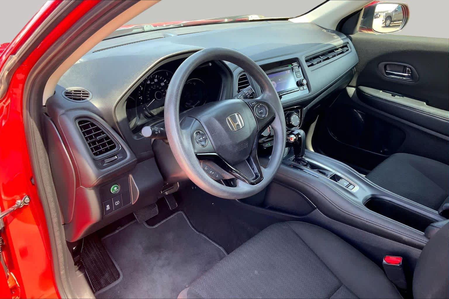 Used 2018 Honda HR-V LX image 18