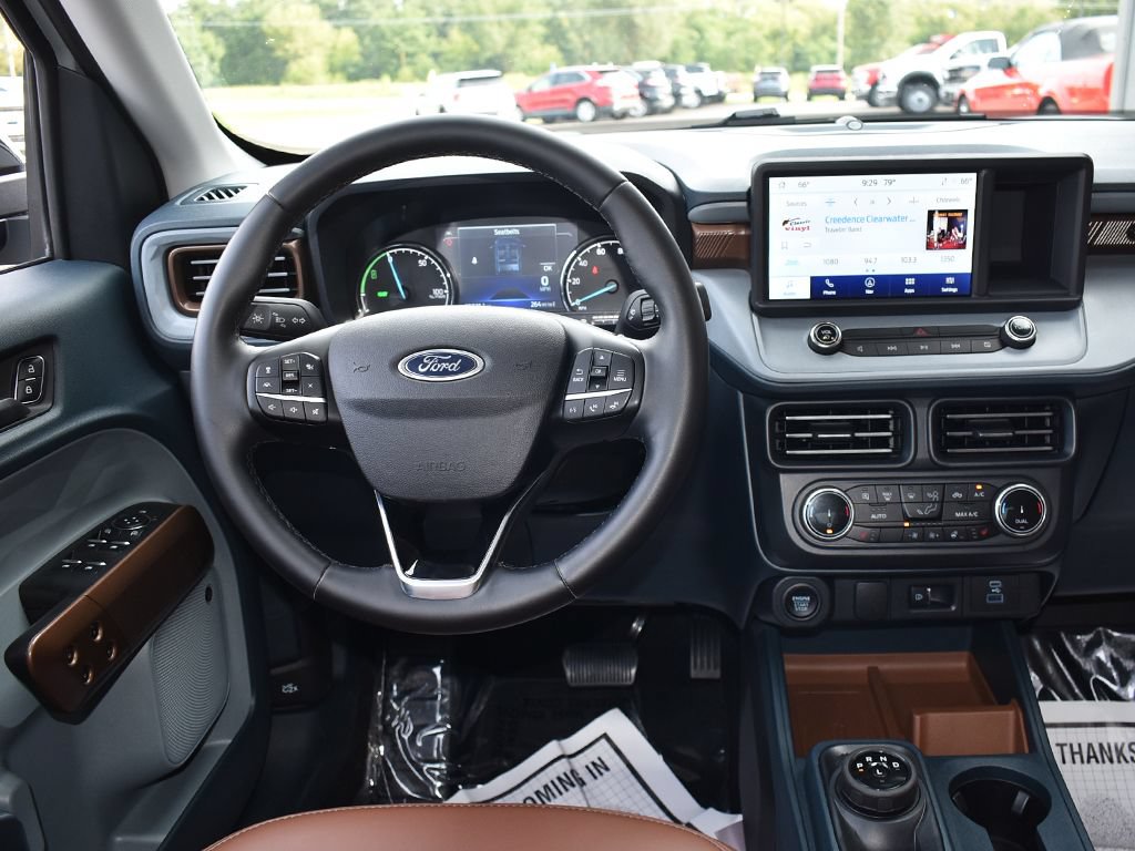 Certified 2024 Ford Maverick Lariat FWD image 16