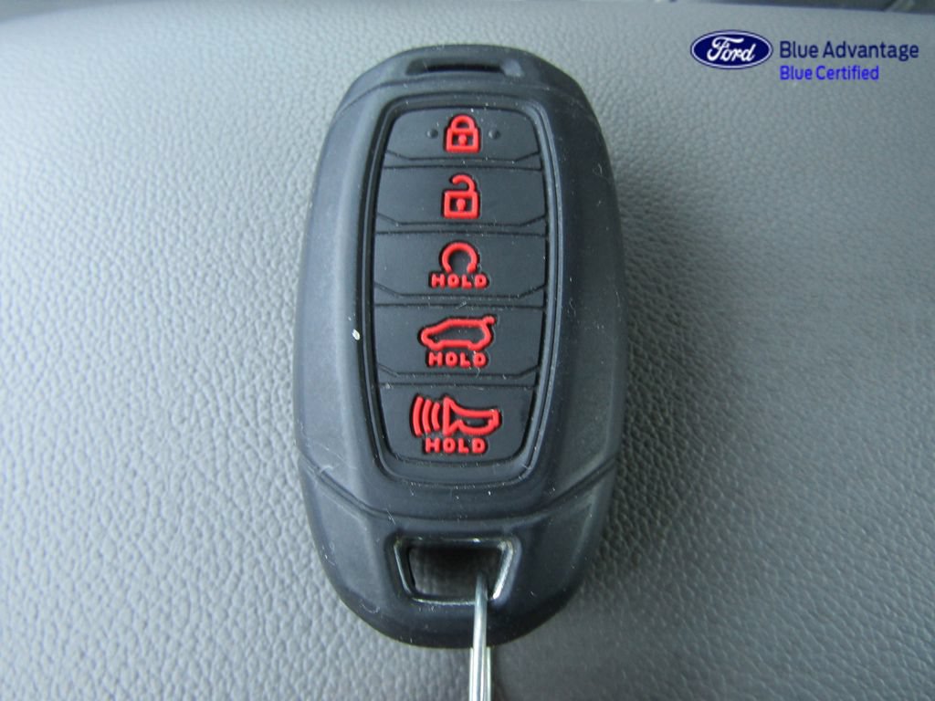 Used 2023 Hyundai Elantra SEL w/ Convenience Package FWD image 39