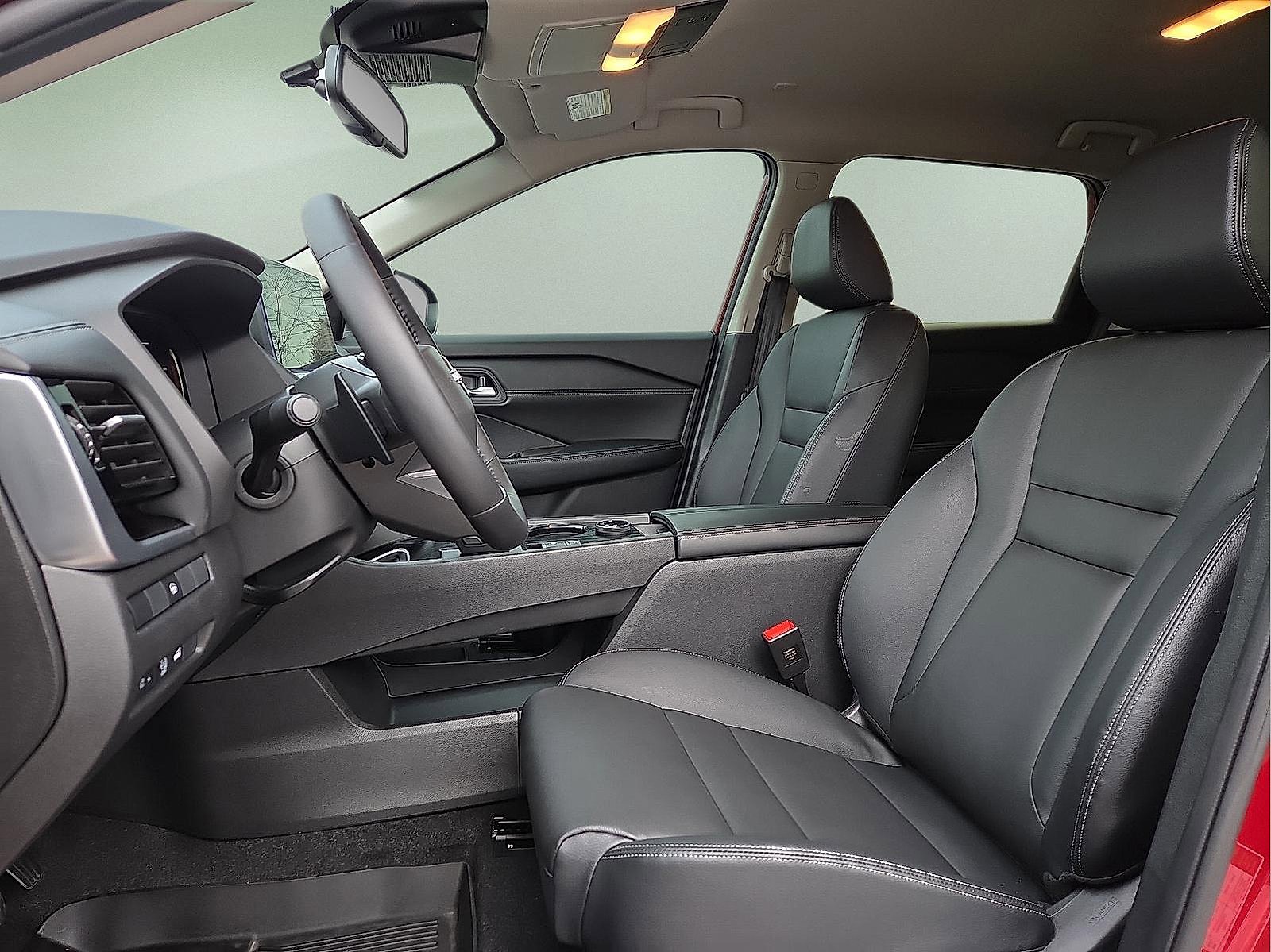 Used 2025 Nissan Rogue SL image 14