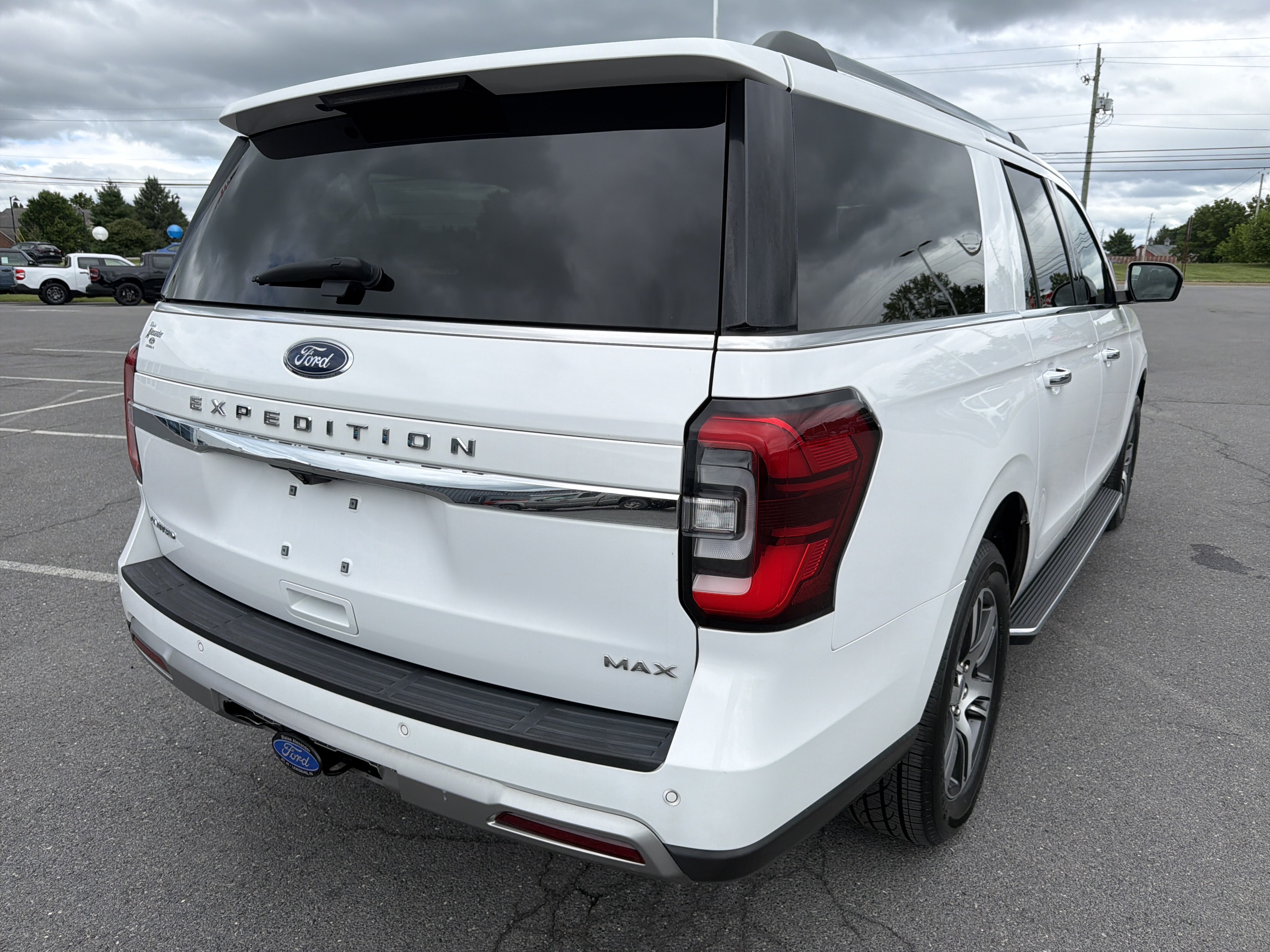 Certified 2022 Ford Expedition Max Limited AWD/4WD image 3
