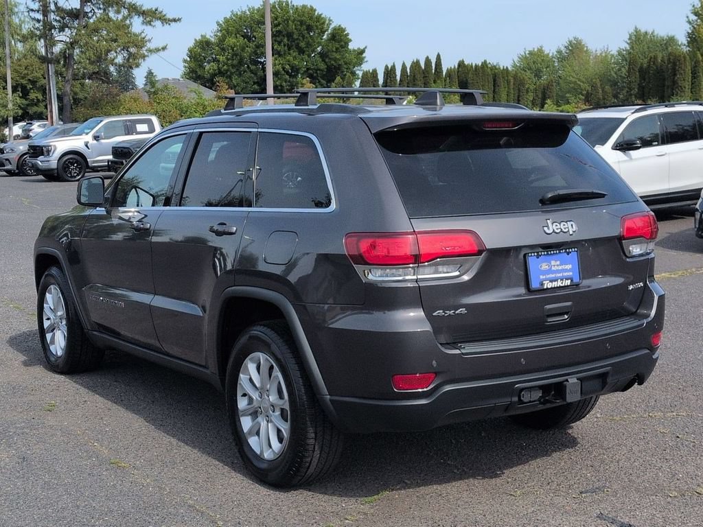 Used 2021 Jeep Grand Cherokee Laredo AWD/4WD image 3