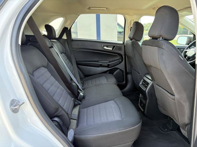 Certified 2022 Ford Edge SE w/ Black Appearance Package AWD/4WD image 30