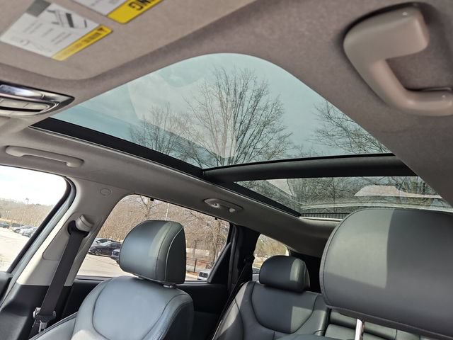 Used 2023 Hyundai Santa Fe Limited AWD/4WD image 16