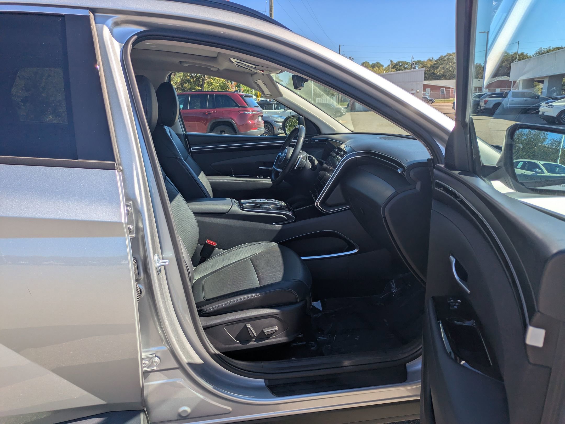 Used 2024 Hyundai Tucson Limited image 33