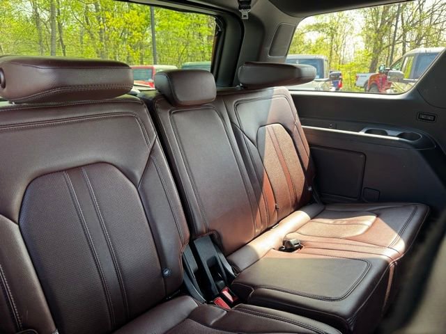 Certified 2024 Ford Expedition Limited AWD/4WD image 20
