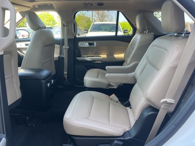 Certified 2023 Ford Explorer Limited w/ Limited Technology Package AWD/4WD image 13
