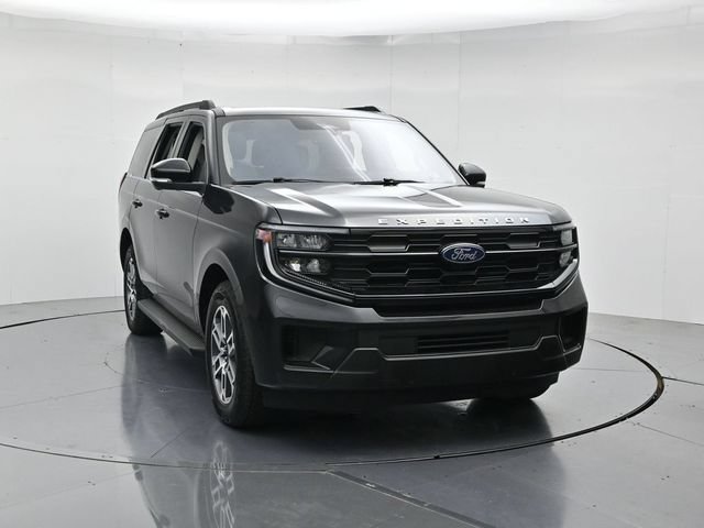 Certified 2025 Ford Expedition Active AWD/4WD image 4