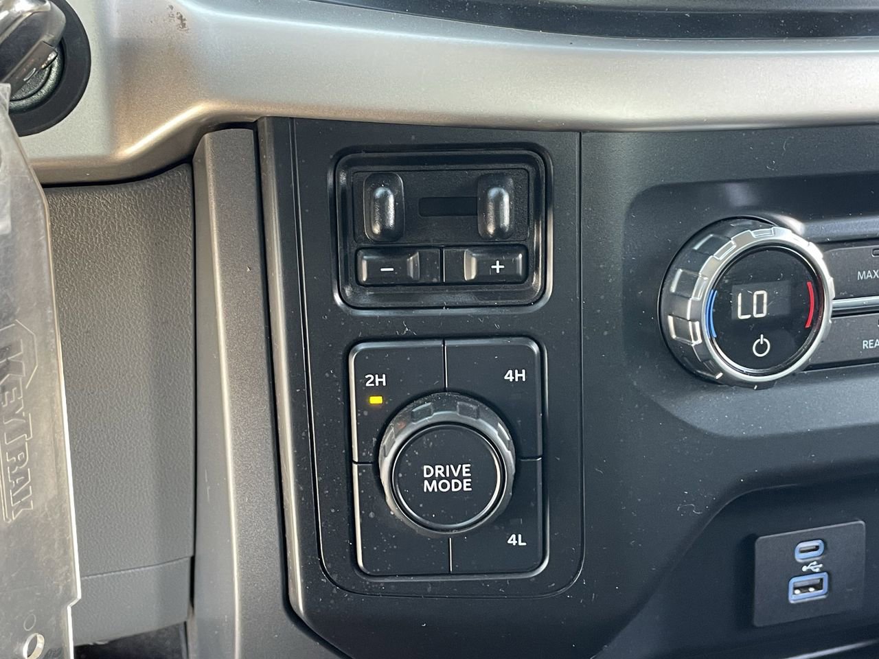 Certified 2021 Ford F150 XLT w/ Equipment Group 301A Mid image 29