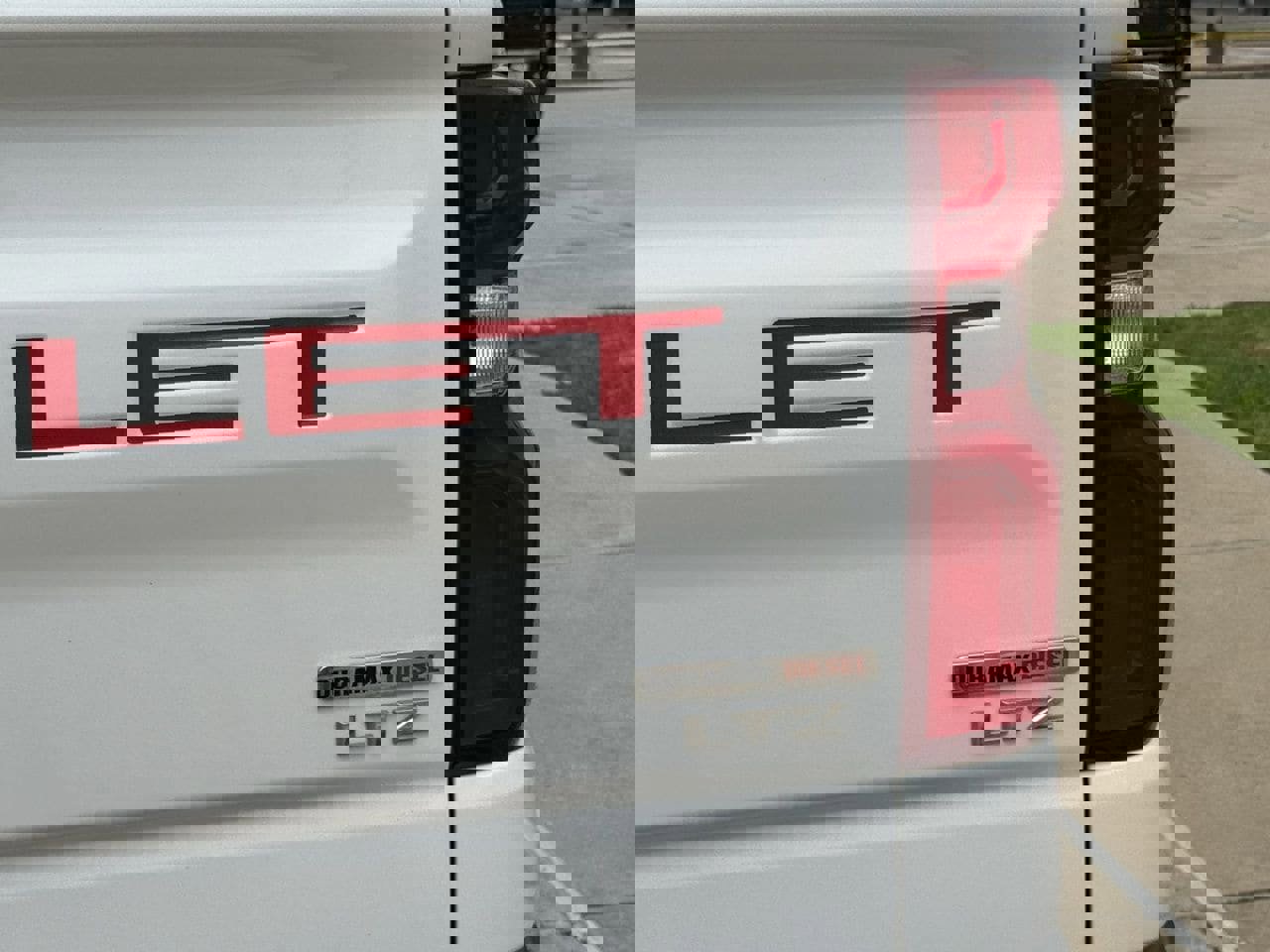 Used 2020 Chevrolet Silverado 1500 LTZ w/ LTZ Premium Package image 8