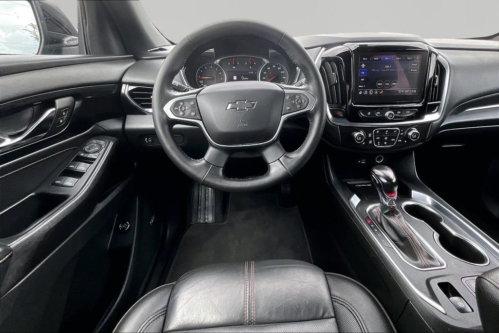 Used 2022 Chevrolet Traverse RS FWD image 5