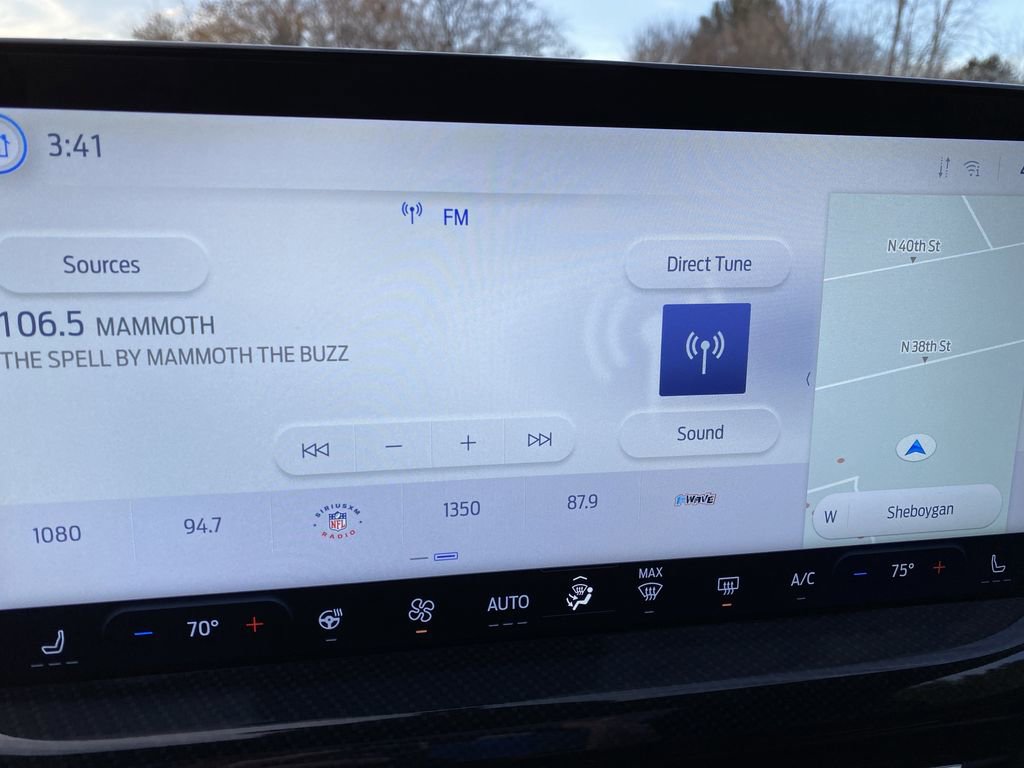 Certified 2025 Ford Escape ST-Line Elite w/ Premium Technology Package image 25