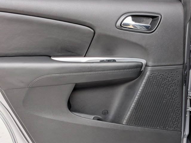 Used 2020 Dodge Journey SE w/ Blacktop Package image 25