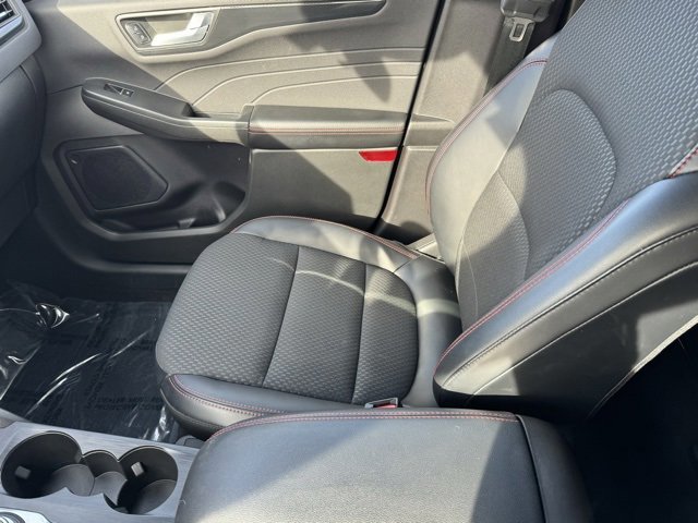 Certified 2023 Ford Escape ST-Line w/ Tech Pack #1 image 27