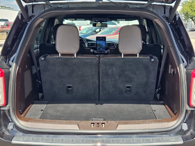 Certified 2022 Ford Explorer King Ranch w/ Premium Technology Package AWD/4WD image 11