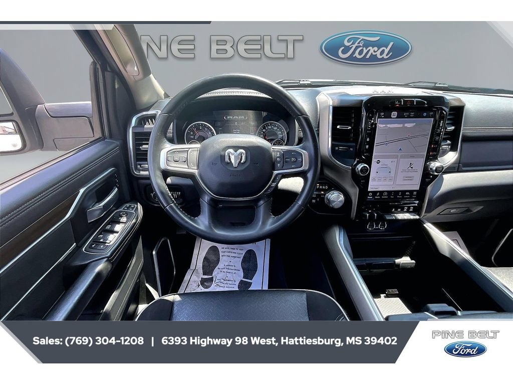 Used 2023 RAM 2500 Laramie AWD/4WD image 5