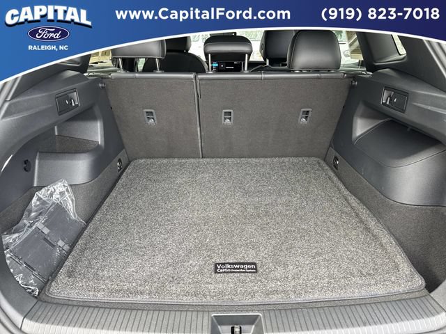 Used 2026 Volkswagen Tiguan SE R-Line AWD/4WD image 16