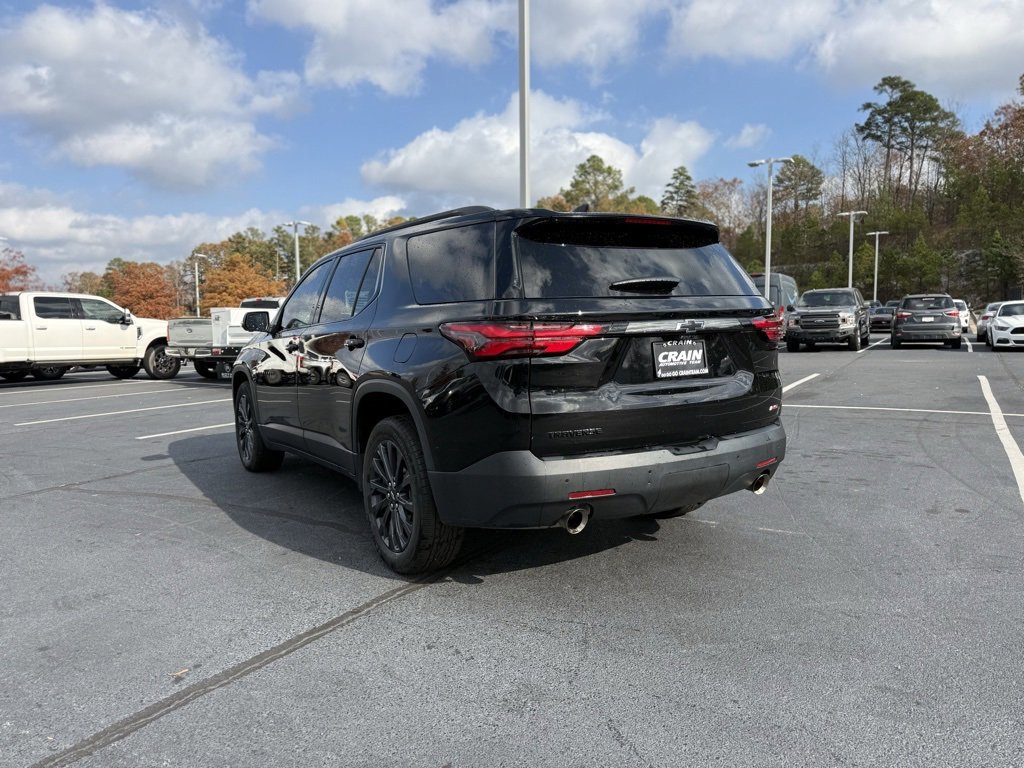 Used 2022 Chevrolet Traverse RS image 3