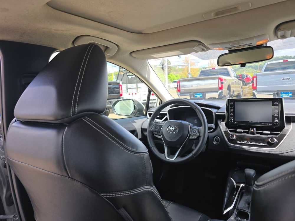 Used 2021 Toyota Corolla XLE w/ Carpet Mat Package (TMS) FWD image 11