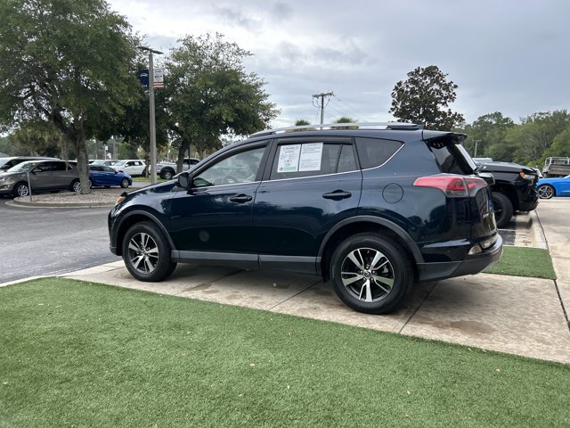 Used 2018 Toyota RAV4 XLE FWD image 10
