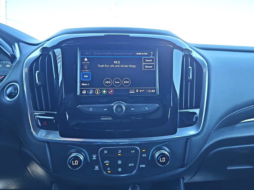 Used 2023 Chevrolet Traverse LT FWD image 19
