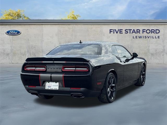 Used 2021 Dodge Challenger R/T w/ Blacktop Package RWD image 4