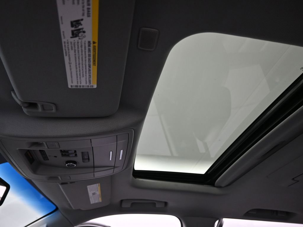 Used 2019 GMC Yukon XL SLT w/ Open Road Package image 41