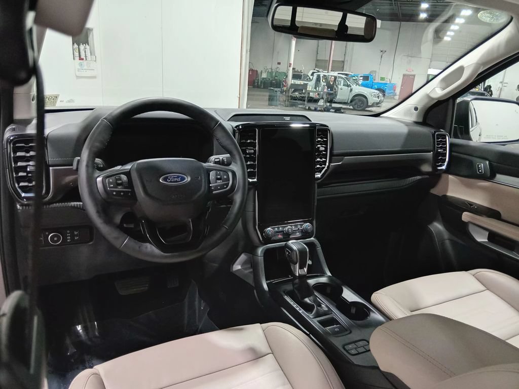 Certified 2025 Ford Ranger Lariat w/ Advanced Towing Package AWD/4WD image 15