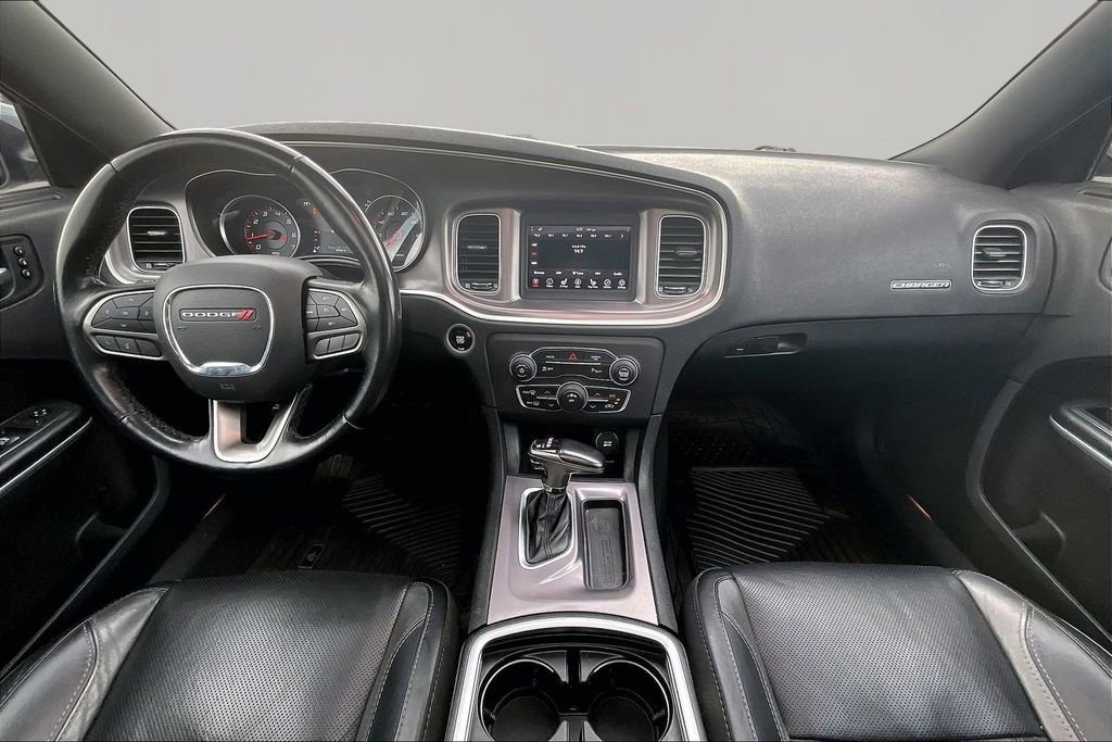Used 2021 Dodge Charger SXT w/ Leather Interior Group RWD image 16