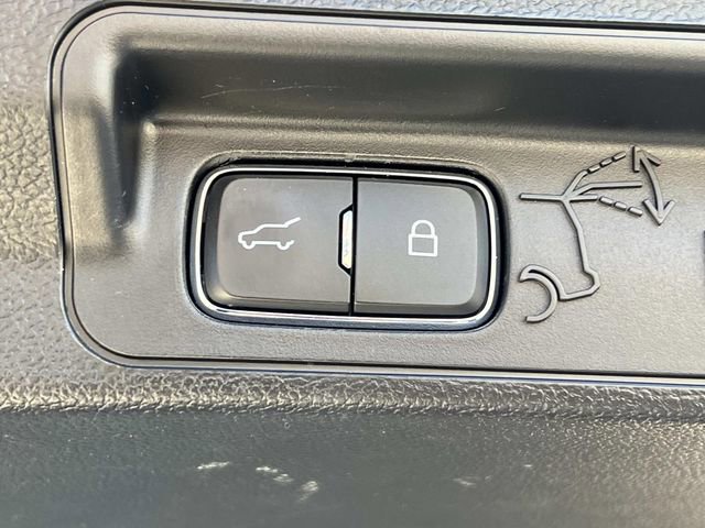 Certified 2023 Ford Explorer XLT w/ Equipment Group 202A image 13