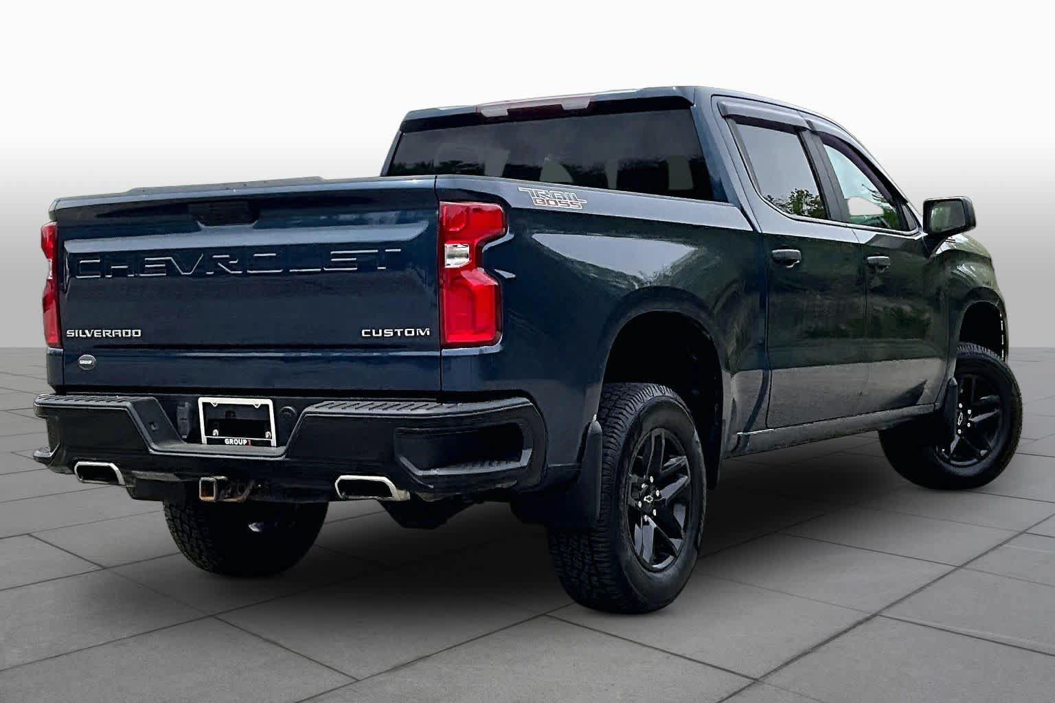 Used 2021 Chevrolet Silverado 1500 Custom Trail Boss AWD/4WD image 13