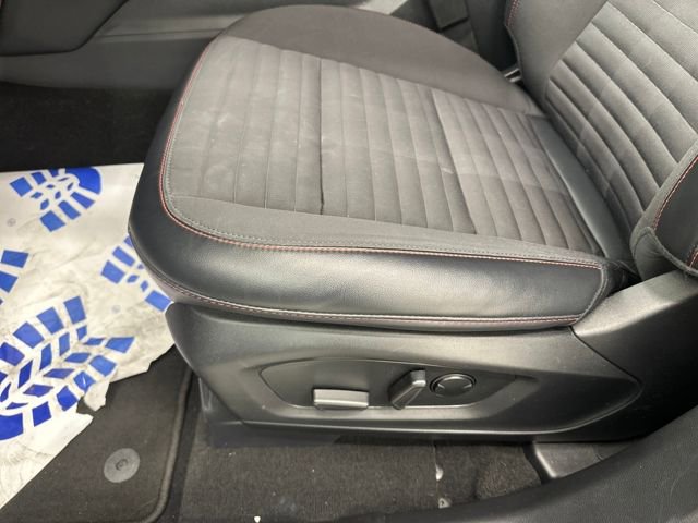 Certified 2025 Ford Explorer ST-Line w/ ST-Line Street Pack image 36