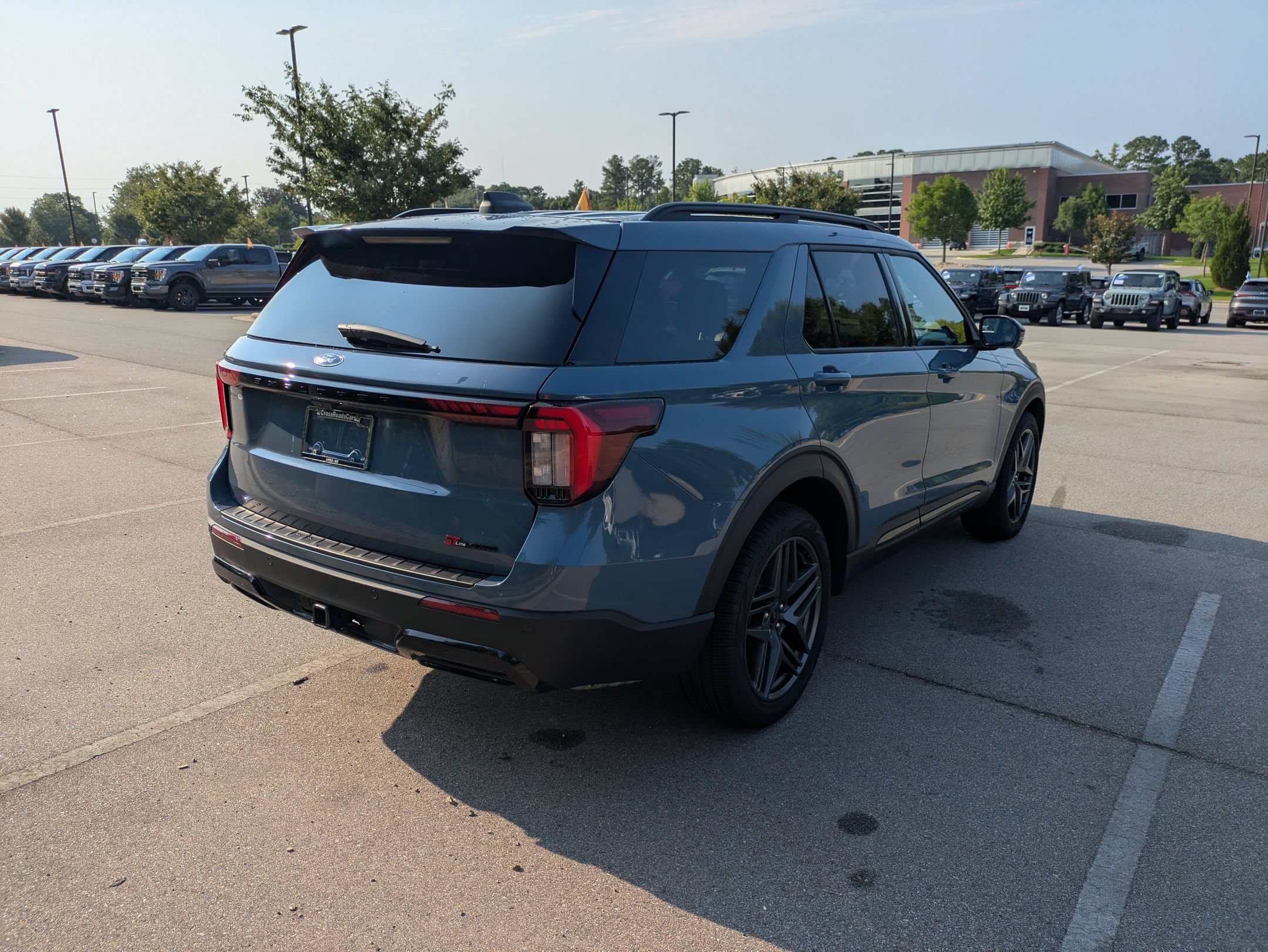 Certified 2025 Ford Explorer ST-Line w/ Premium Package AWD/4WD image 4