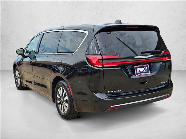 Used 2023 Chrysler Pacifica Touring-L FWD image 8