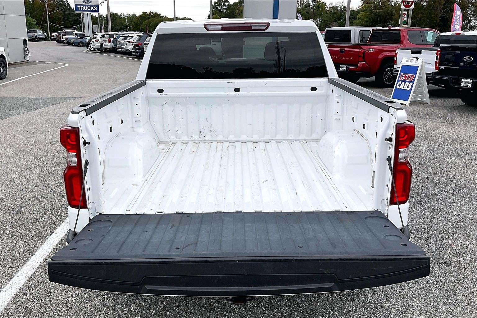 Used 2024 Chevrolet Silverado 1500 RST w/ Z71 Off-Road Package AWD/4WD image 35