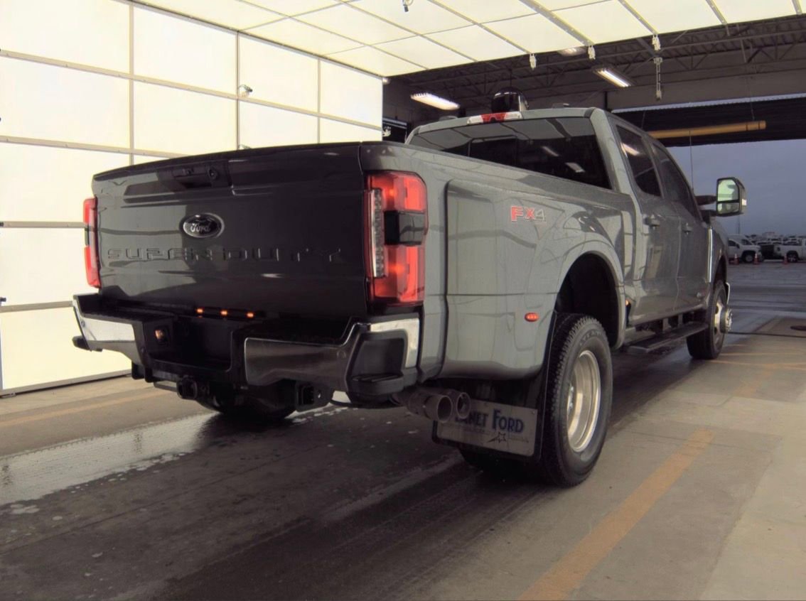 Certified 2025 Ford F350 XL w/ 360-Degree Camera Package AWD/4WD image 3