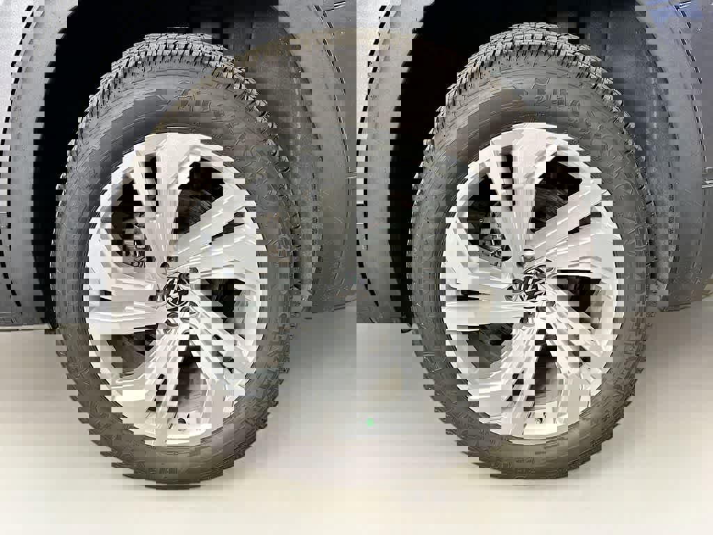 Used 2021 Volkswagen Atlas SE w/ Panoramic Sunroof Package image 21