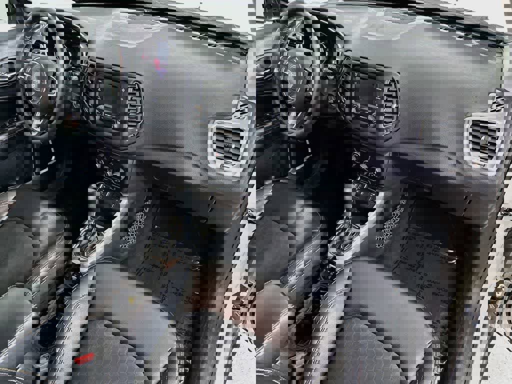 Used 2018 Jeep Compass Latitude image 31