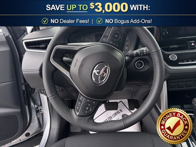 Used 2024 Toyota Corolla Cross LE FWD image 18