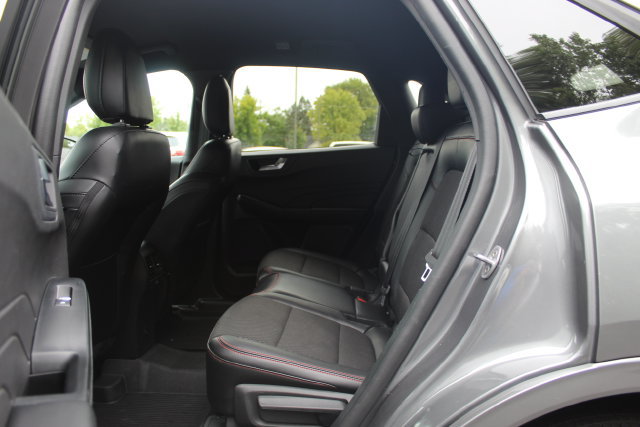 Certified 2023 Ford Escape ST-Line Select AWD/4WD image 28