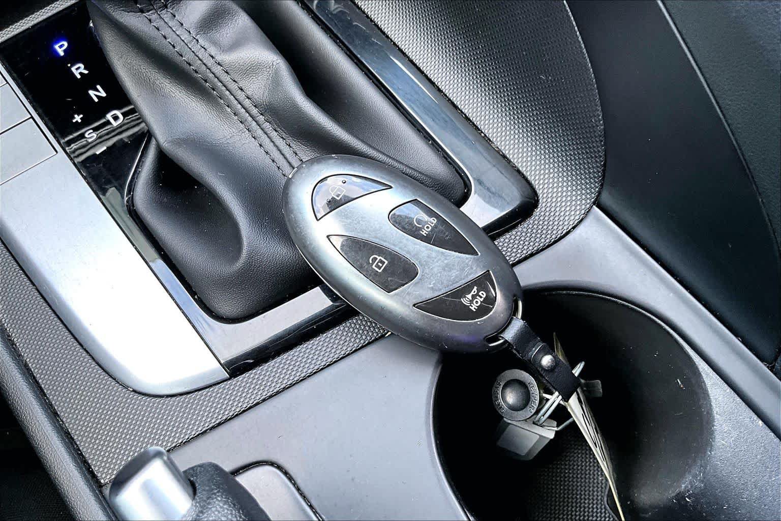Used 2024 Hyundai Elantra SEL FWD image 15