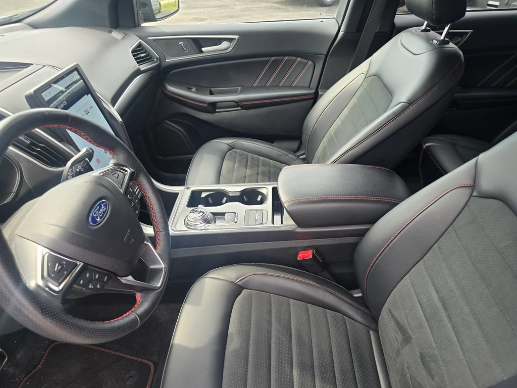 Certified 2023 Ford Edge ST-Line AWD/4WD image 9