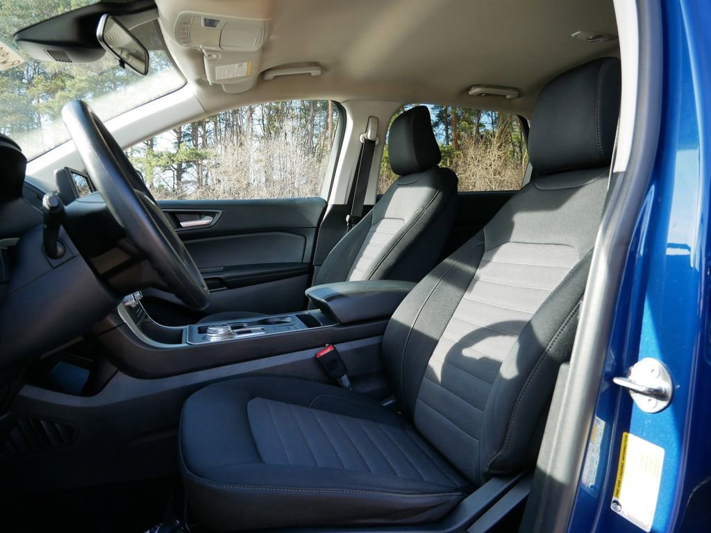 Certified 2022 Ford Edge SE w/ Black Appearance Package image 14