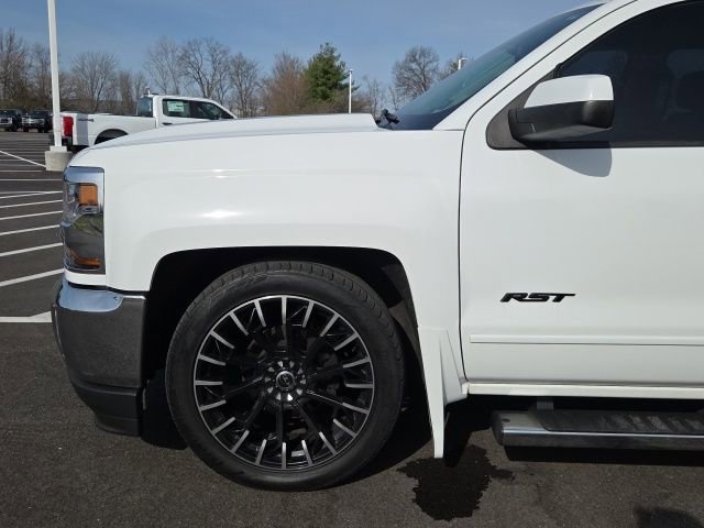 Used 2018 Chevrolet Silverado 1500 LT w/ All Star Edition image 2