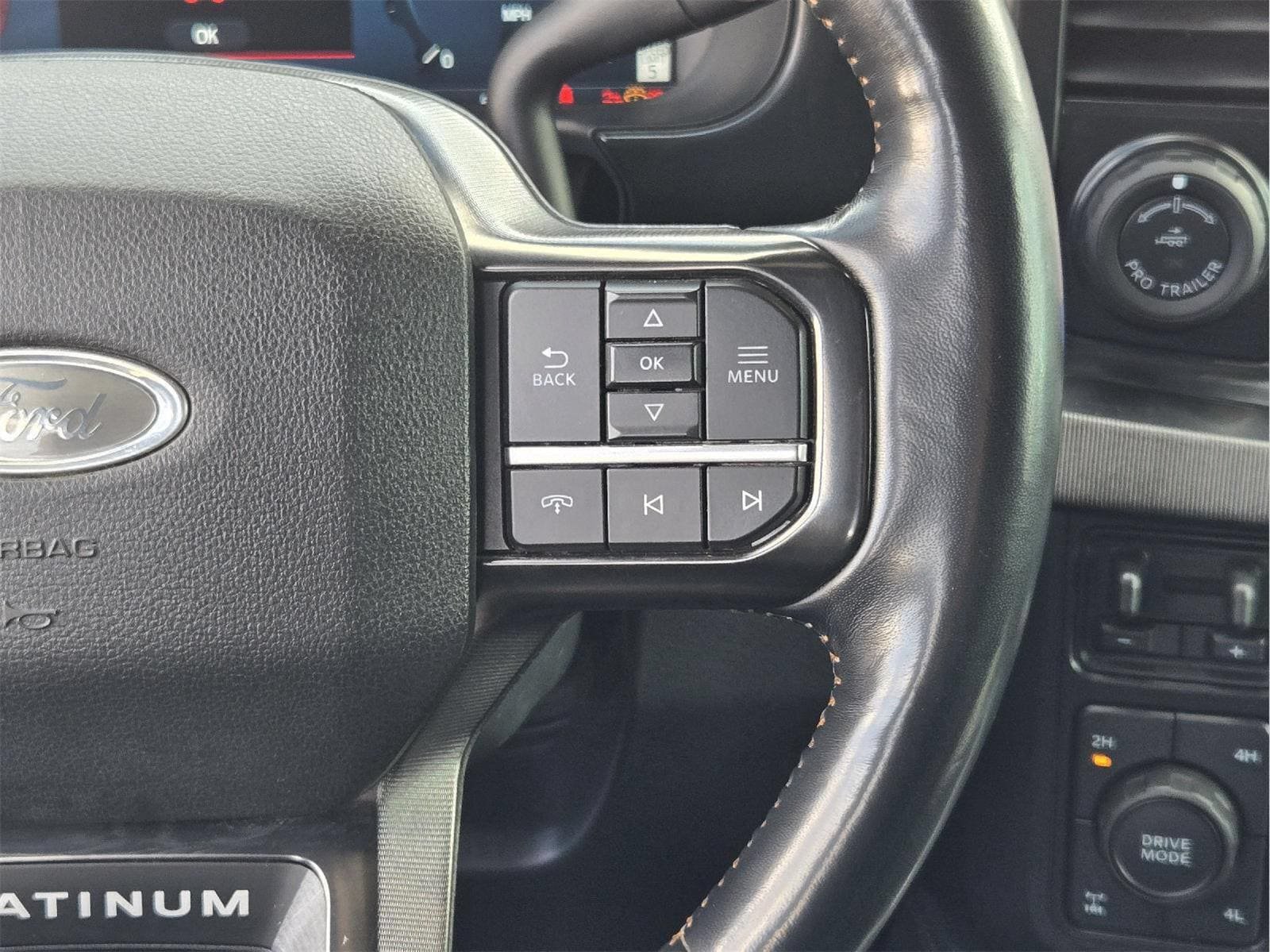 Certified 2024 Ford F250 Platinum w/ FX4 Off-Road Package AWD/4WD image 29